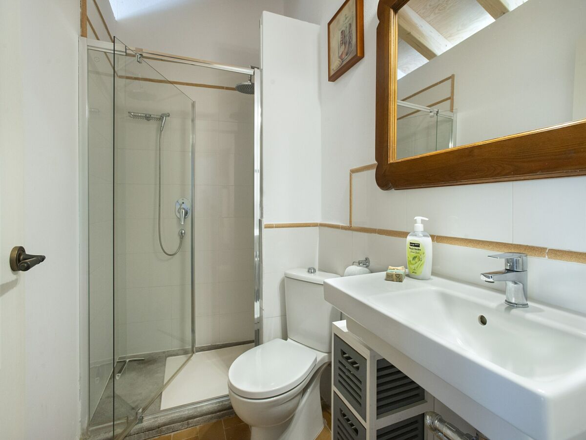 Villa Chalet in Pollensa with Mountain Views & Pool - Outdoor photo 3