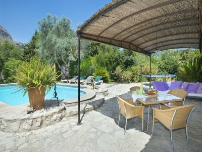 Villa Chalet in Pollensa with Mountain Views & Pool - Outdoor photo 9
