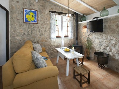 Villa Chalet in Pollensa with Mountain Views & Pool - Outdoor photo 16