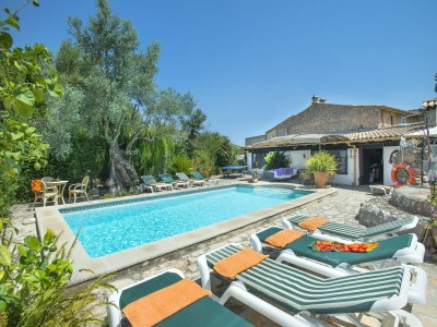 Villa Chalet in Pollensa with Mountain Views & Pool - Outdoor photo 18