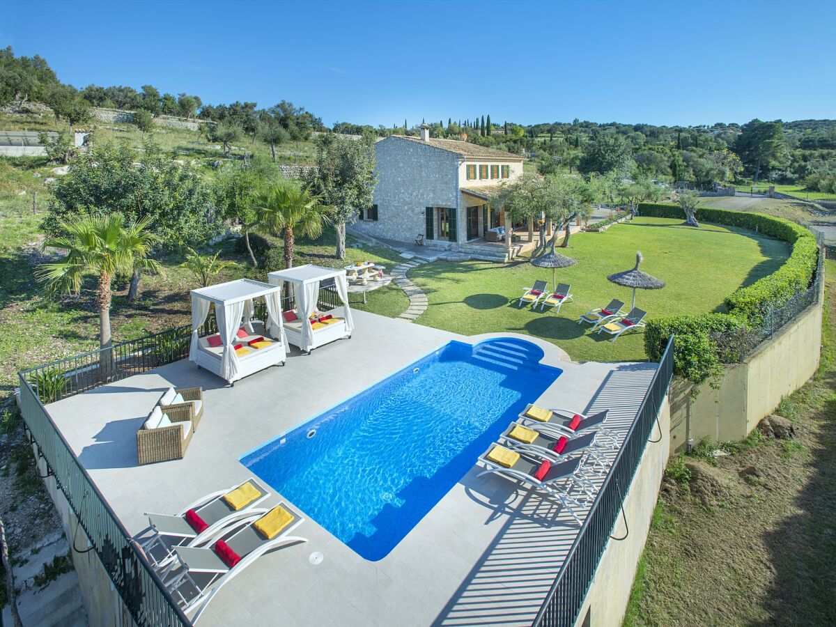 Villa Chalet in Pollença with Private Pool & Views