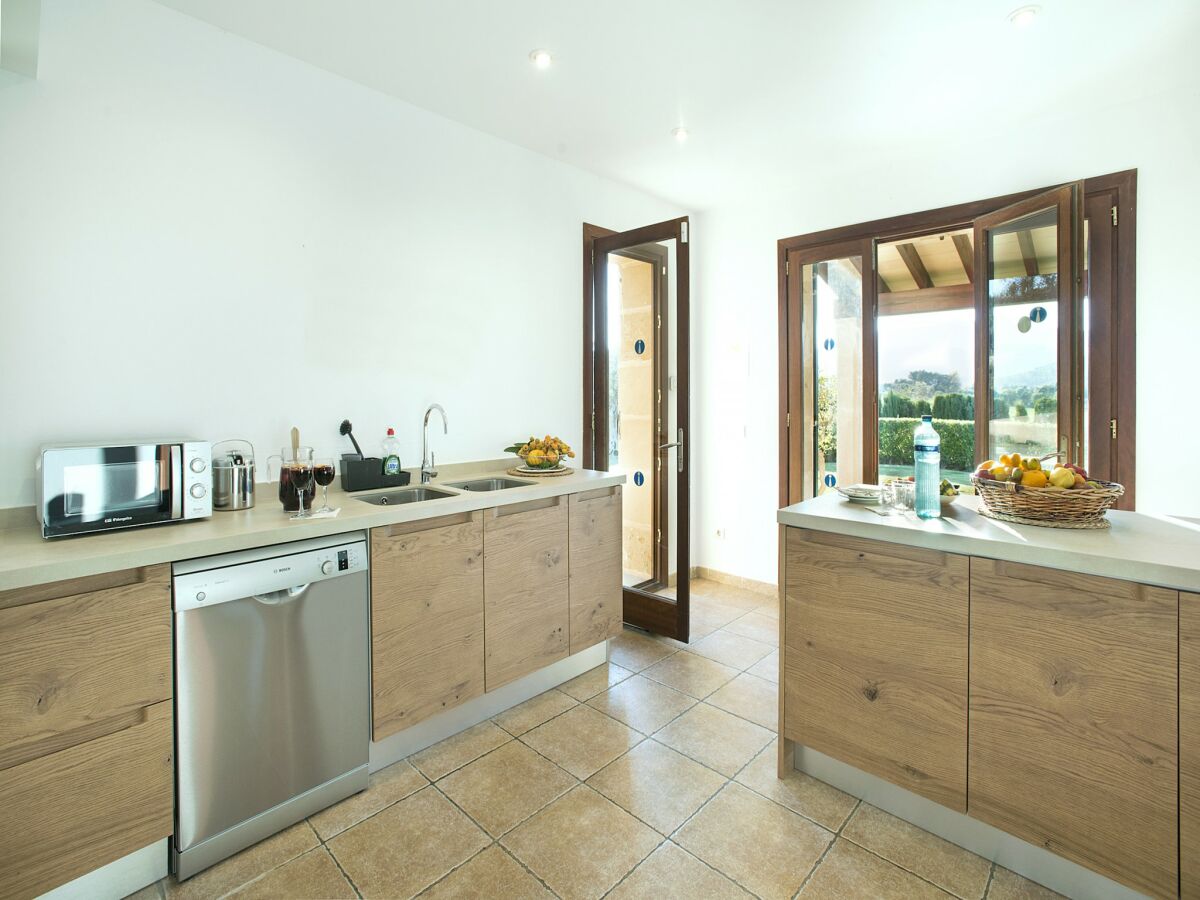 Villa Chalet in Pollença with Private Pool & Views - Features photo 2