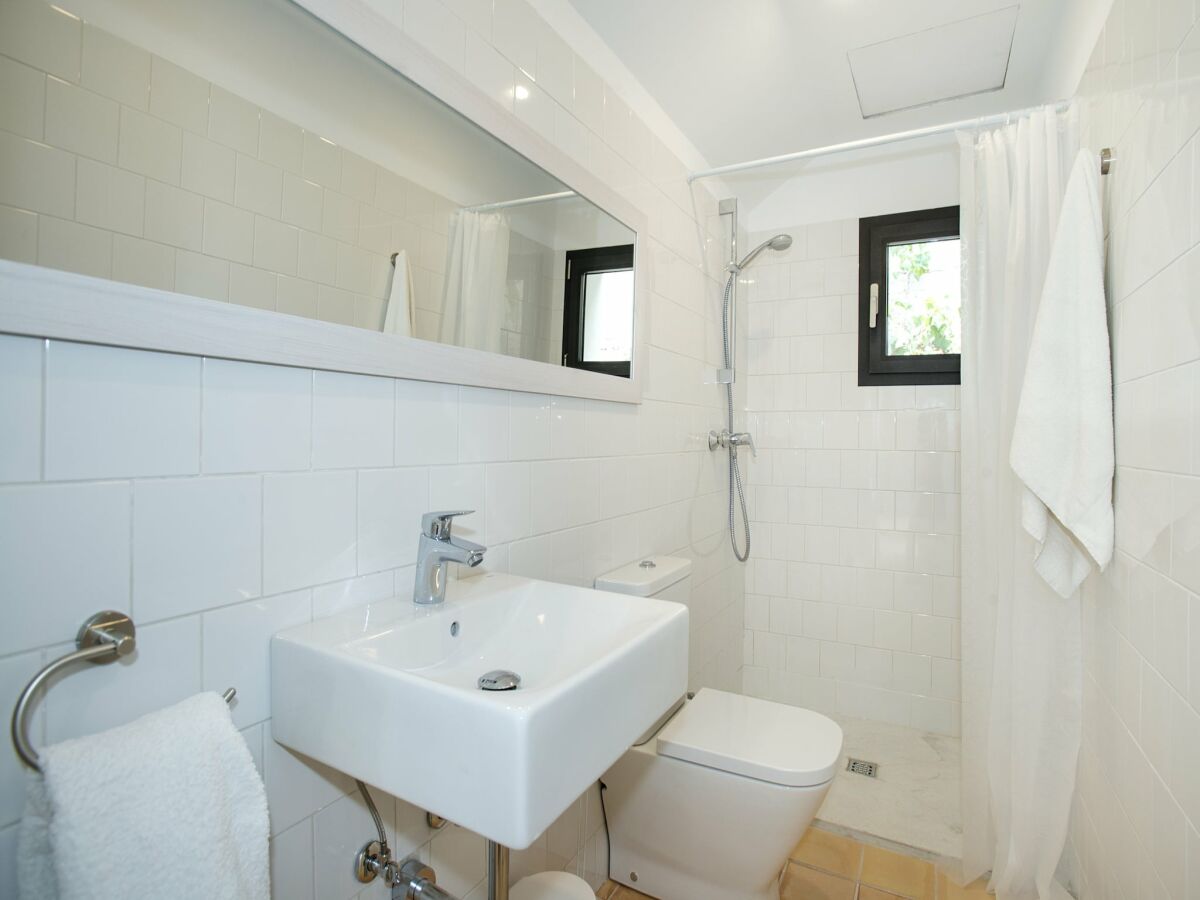 Villa Villa in Cala San Vicente am Strand - Features photo 3