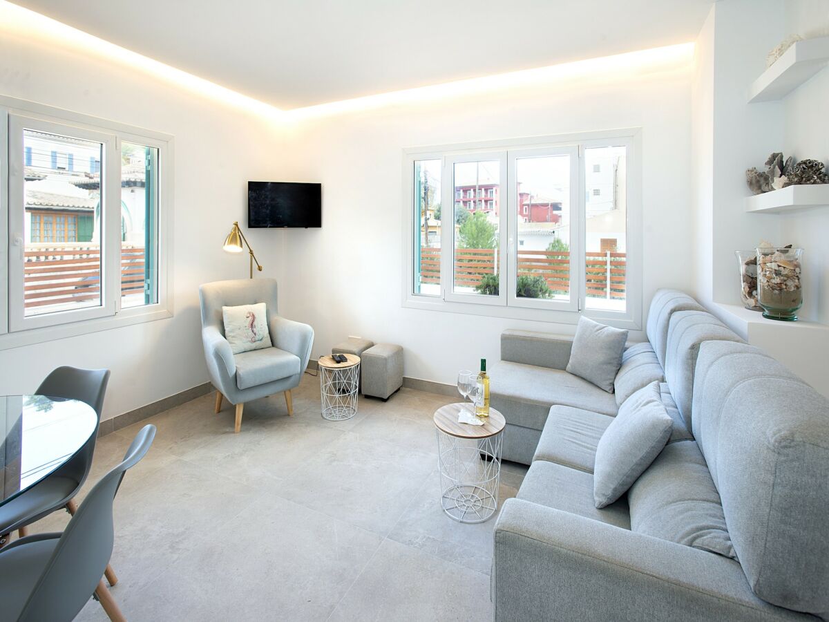 Villa Stadthaus in Cala Sant Vicente am Strand - Outdoor photo 4