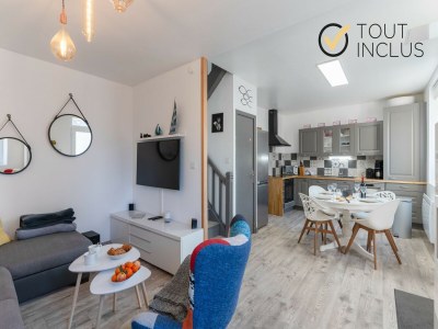 Holiday house Gemütliches Haus nahe Plage de Kerjégu - Outdoor photo 9