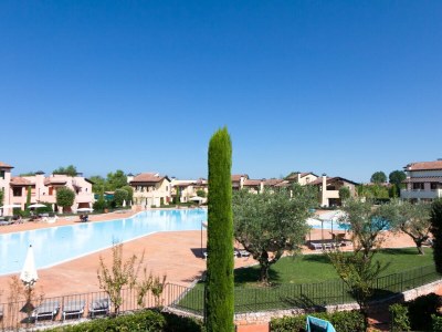 Holiday house 2 bedrooms apartment with terrace and pool view - Outdoor photo 2