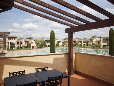 Holiday house 2 bedrooms apartment with terrace and pool view - Outdoor photo 3