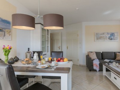 Apartment Stranpromenade - 1. row at the sea incl. beach chair - Outdoor photo 9