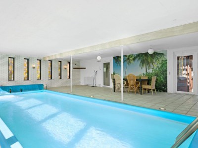 Holiday house Geraumiges Poolhaus -- By Traum Ferienwohnungen - Outdoor photo 16