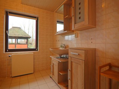 Apartment Ferien unterm Reetdach bis zu 6 Personen - Features photo 28