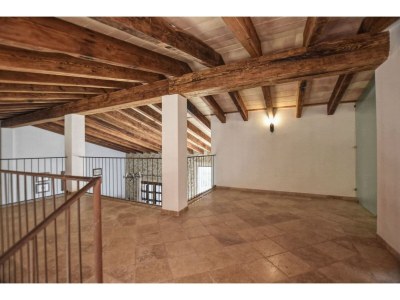 Holiday house Classic Home with Pool - Features photo 31