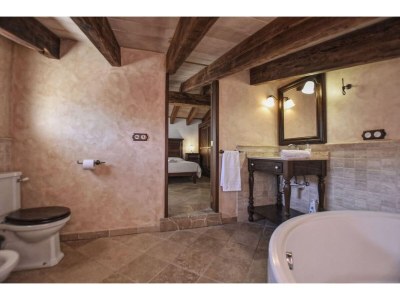 Holiday house Classic Home with Pool - Features photo 37