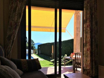 Villa Poolside Comfort by Coast - Outdoor photo 6