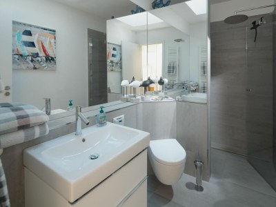 Holiday apartment Meerblick-Penthouse "Sonnenseite" in der Villa van Halem - Features photo 13