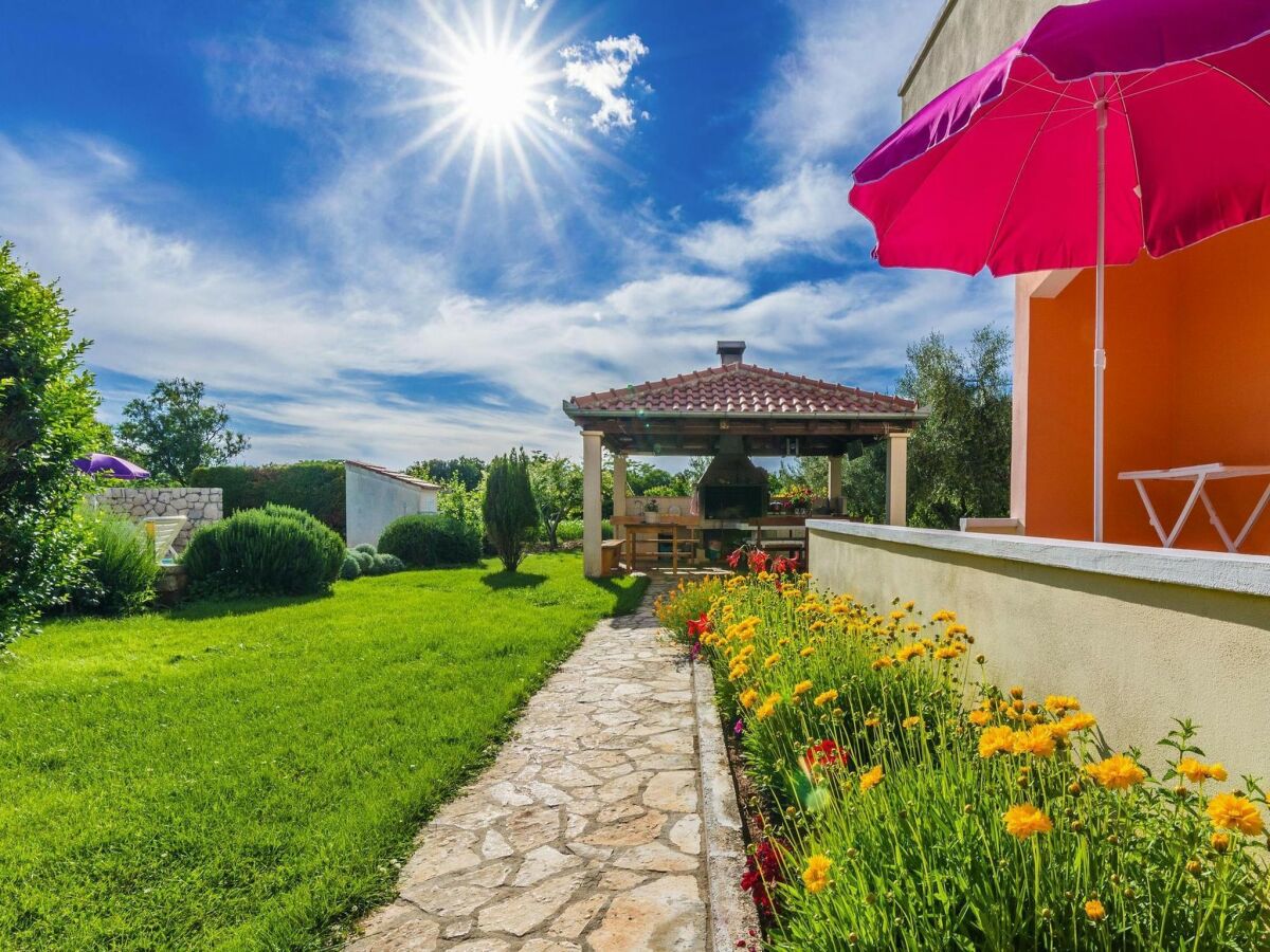 Holiday park Apartment in Nin near the Beach & Pool