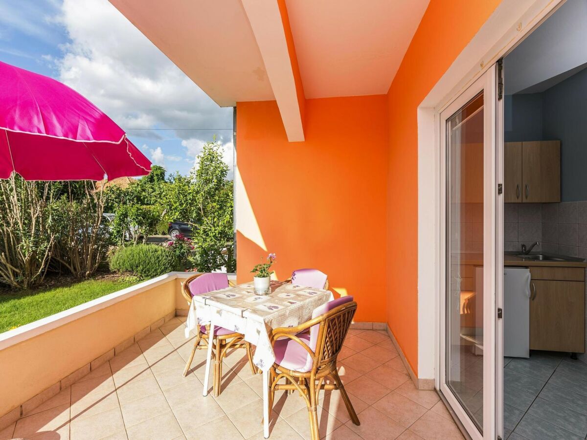 Holiday park Apartment in Nin near the Beach & Pool - Outdoor photo 3