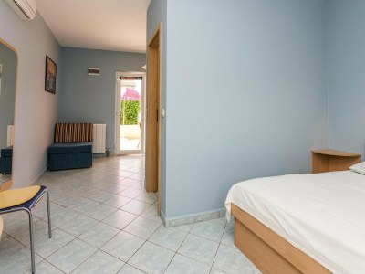 Holiday park Apartment in Nin near the Beach & Pool - Features photo 30