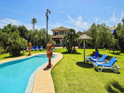 Villa Country House near Alcúdia Bay with Pool - Outdoor photo 12