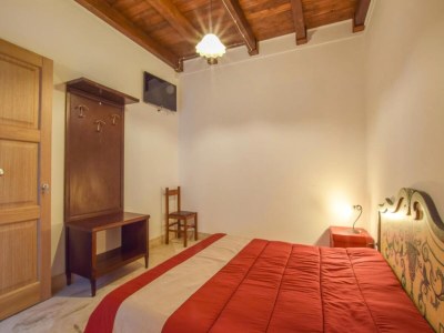 Apartment Apartment near Mount Etna with Hot Tub - Features photo 9