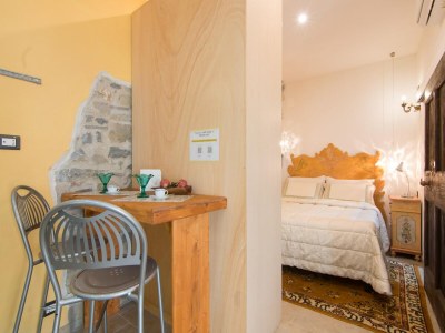 Apartment Chic Apartment with Outdoor Serenity - Features photo 30