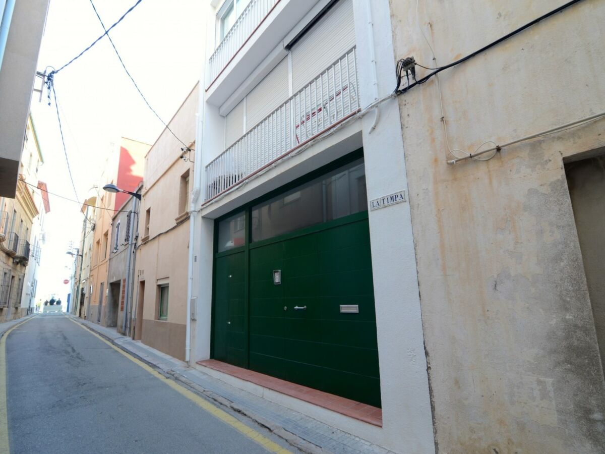 Apartment Apartment in Costa Brava near Sandy Beaches - Outdoor photo 2