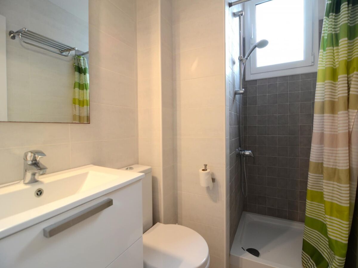 Apartment Apartment in Costa Brava near Sandy Beaches - Features photo 5