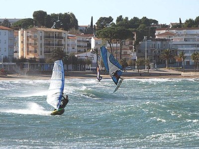 Apartment Apartment in Costa Brava near Sandy Beaches - Environment photo 17