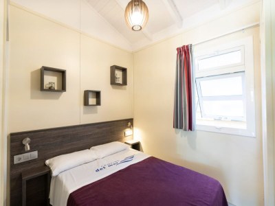 Holiday house Cosy bungalow with terrace - Features photo 7