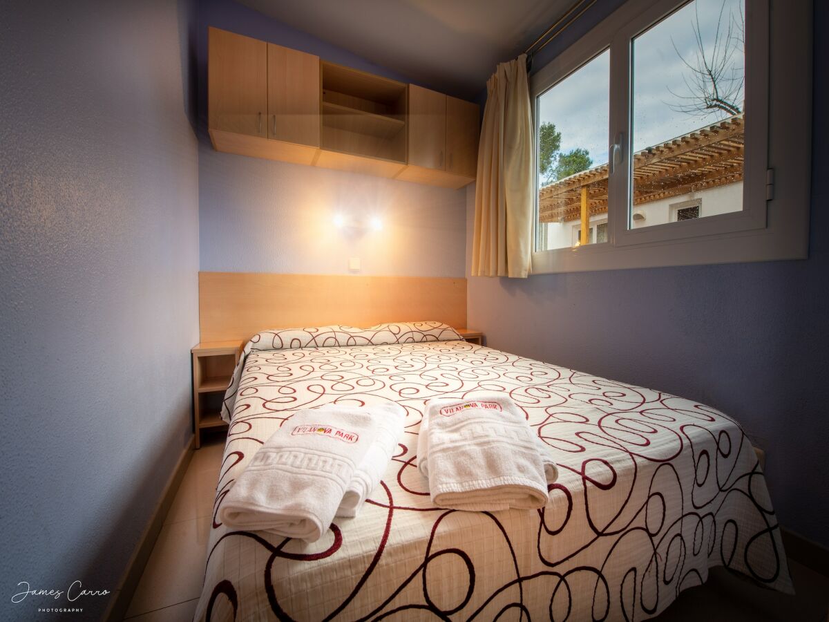 Chalet Good standard furnished chalet on nice park - Features photo 4