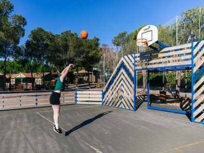 Chalet Chalet mit Klimaanlage in schönem Park - Outdoor photo 25