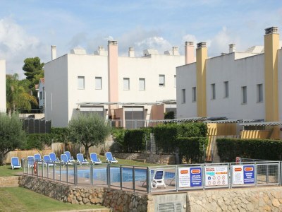 caravan Relaxing Family Beach Home - Outdoor photo 4