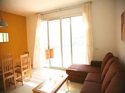 caravan Relaxing Family Beach Home - Features photo 25