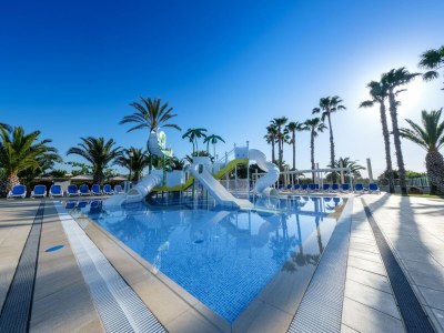 Holiday house Charming Getaway with Garden in Calafell - Holiday house