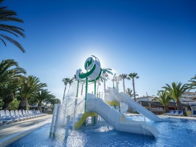 Holiday house Charming Getaway with Garden - Outdoor photo 7