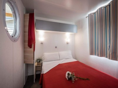 Holiday house Charming Getaway with Garden - Features photo 18