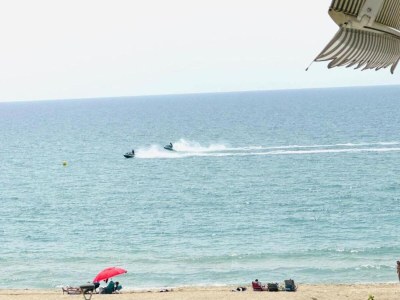 Holiday house Charming Getaway with Garden - Environment photo 29