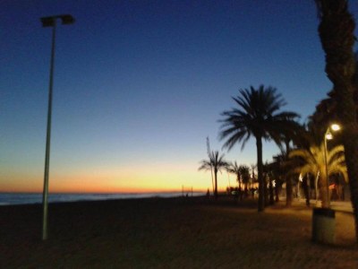 Holiday house Charming Getaway with Garden - Environment photo 32