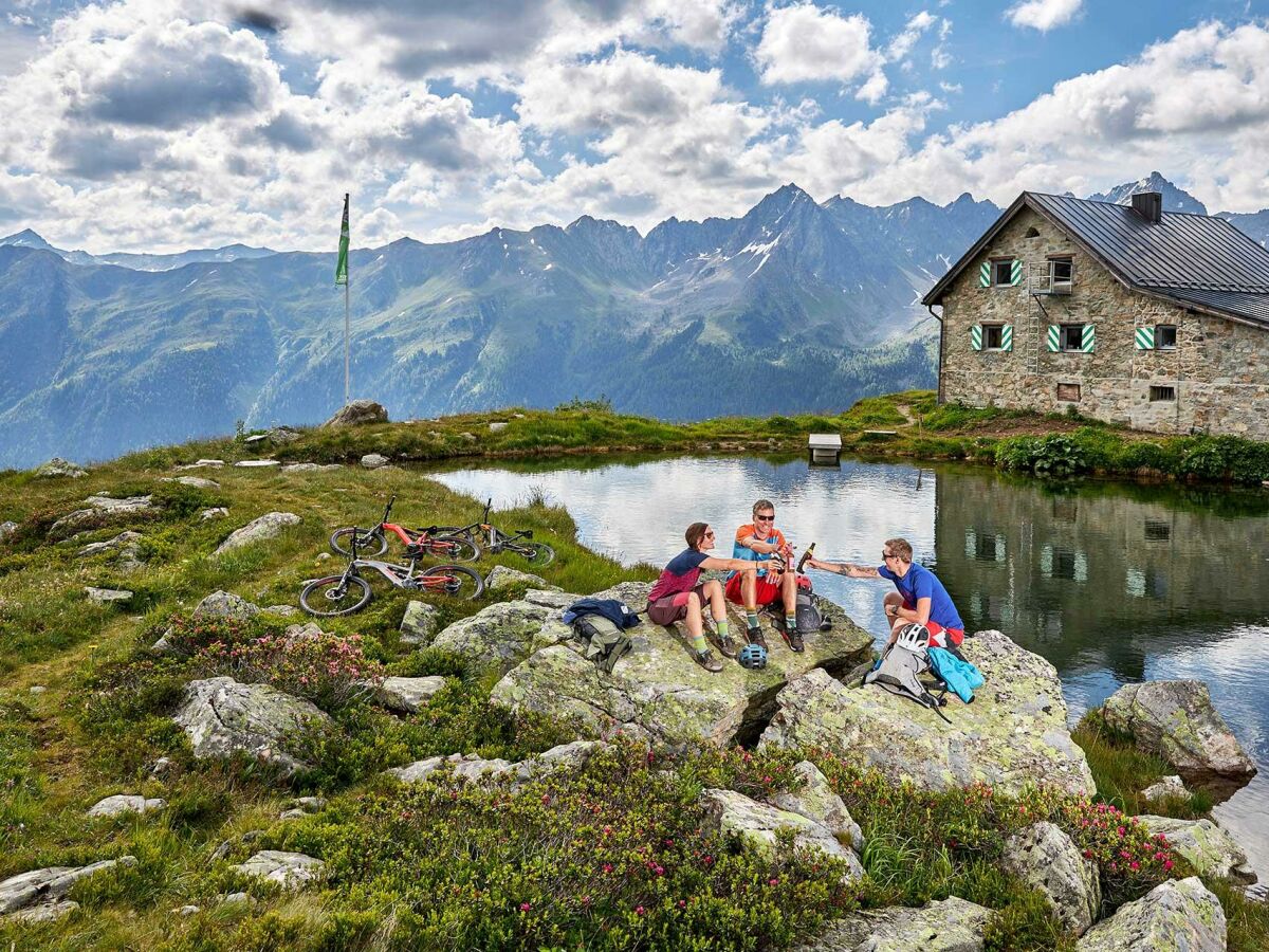 Holiday room Mehrbettzimmer - Halbpension bis 5 Nächte - Outdoor photo 5