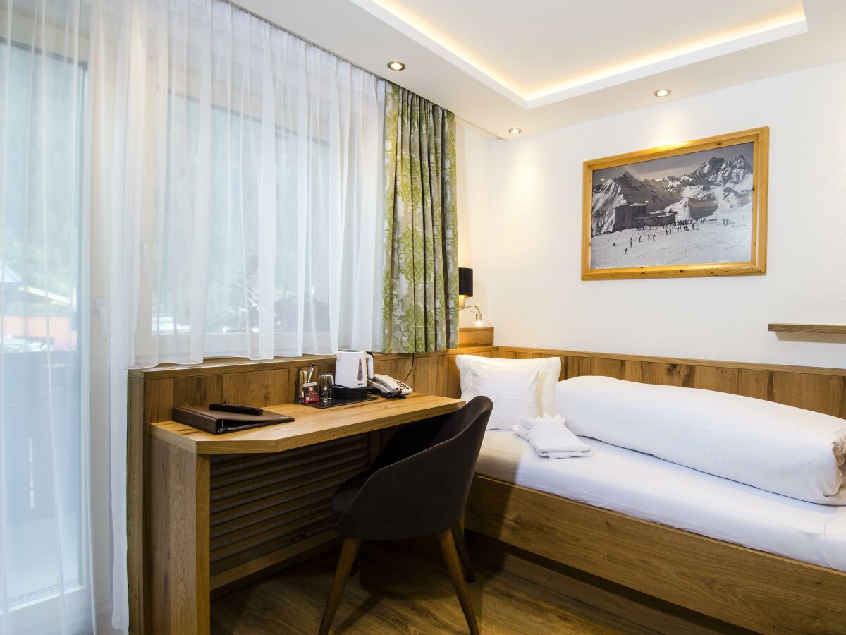 Holiday room Einzelzimmer mit Dusche, WC