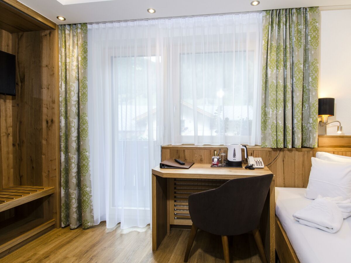 Holiday room Einzelzimmer mit Dusche, WC - Outdoor photo 2