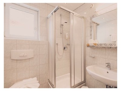 Holiday room "DOPPELZIMMER TYP C" mit Dusche, WC - Features photo 30