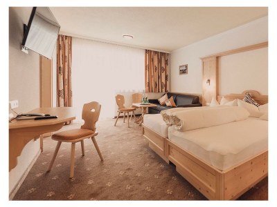 Holiday room "FAMILIENZIMMER" mit Dusche, WC - Features photo 27