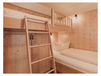 Holiday room "FAMILIENZIMMER" mit Dusche, WC - Features photo 34