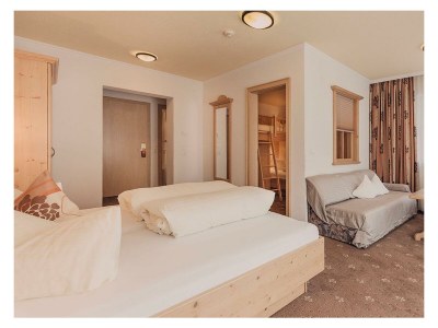 Holiday room "FAMILIENZIMMER" mit Dusche, WC - Features photo 39