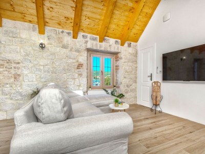 Holiday house Stone House Trogir - Features photo 10