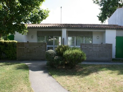 Holiday house Wohnung in Ars-en-Ré nahe Vogelschutzgebiet - Outdoor photo 2