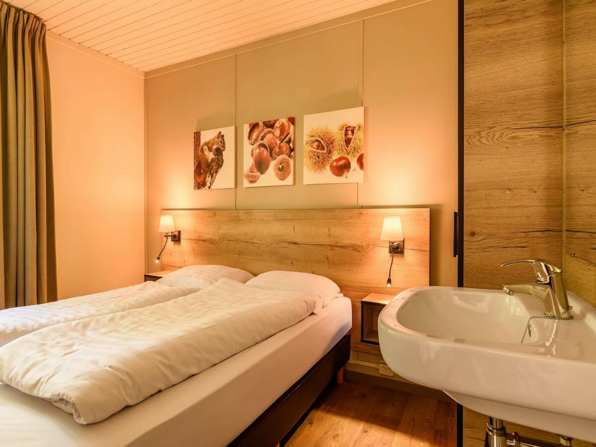 Holiday park Bungalow in Netherlands with COPD-Friendly Design - Features photo 2