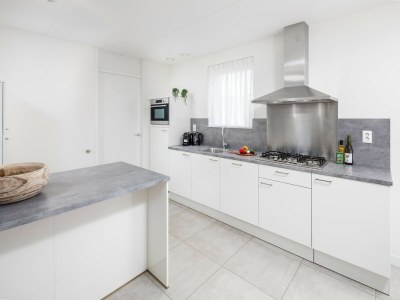 Holiday park Villa in Nieuwvliet nahe Strand - Features photo 6