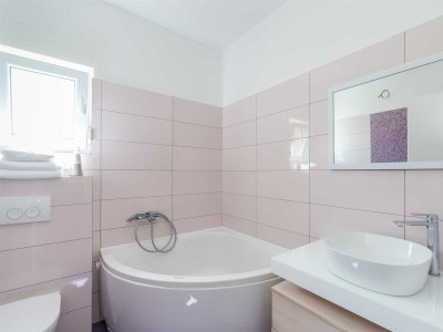 Villa Villa Donato with Jacuzzi - Features photo 21