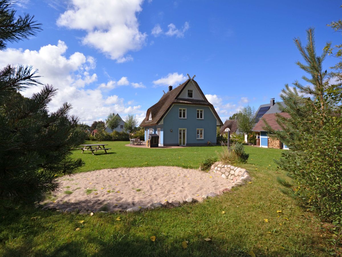 Holiday house Haus Ostseestrand - Outdoor photo 2